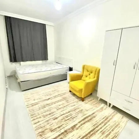 London Home * Side